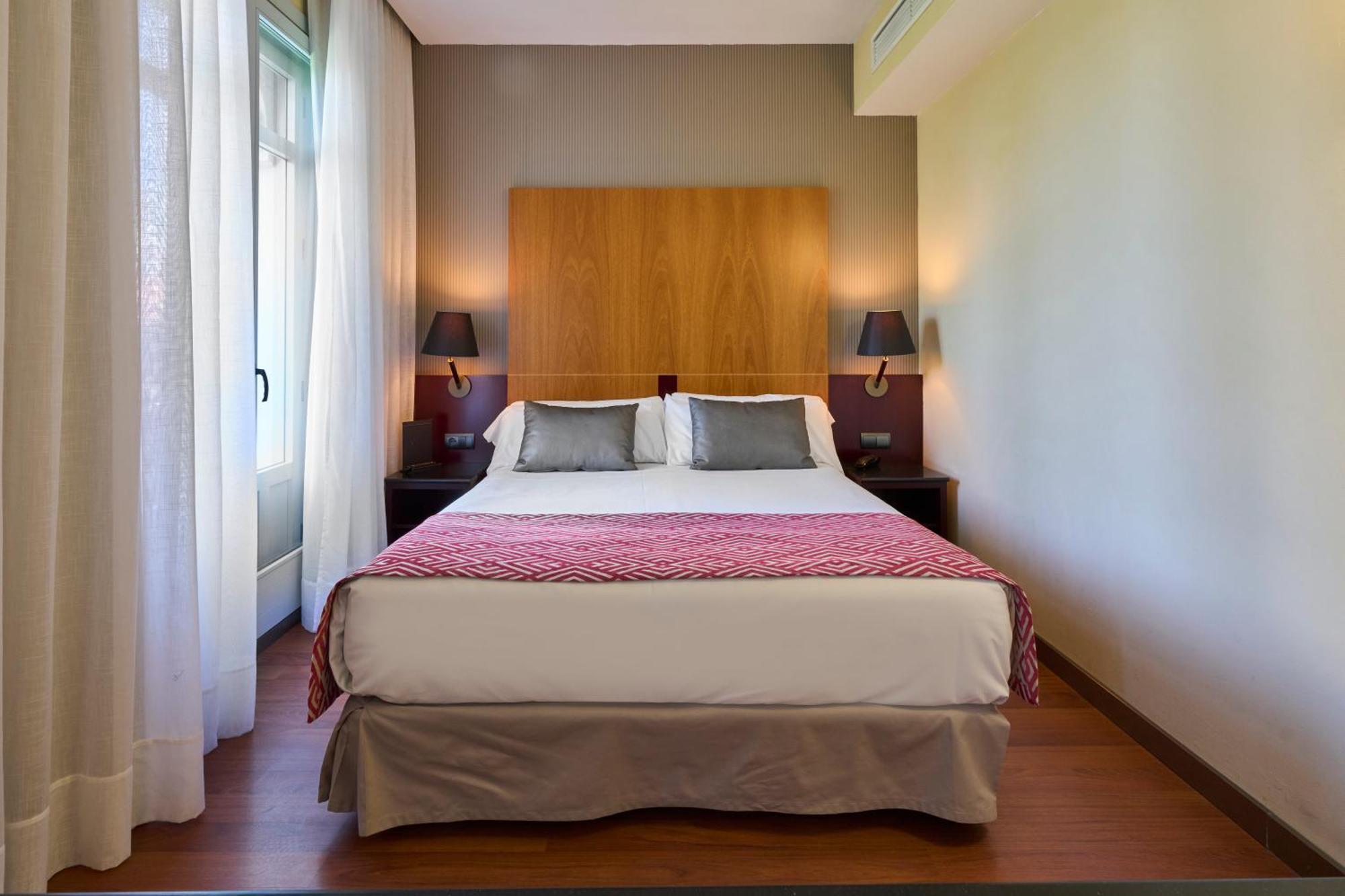 Catalonia El Pilar Hotel Zaragoza Bilik gambar